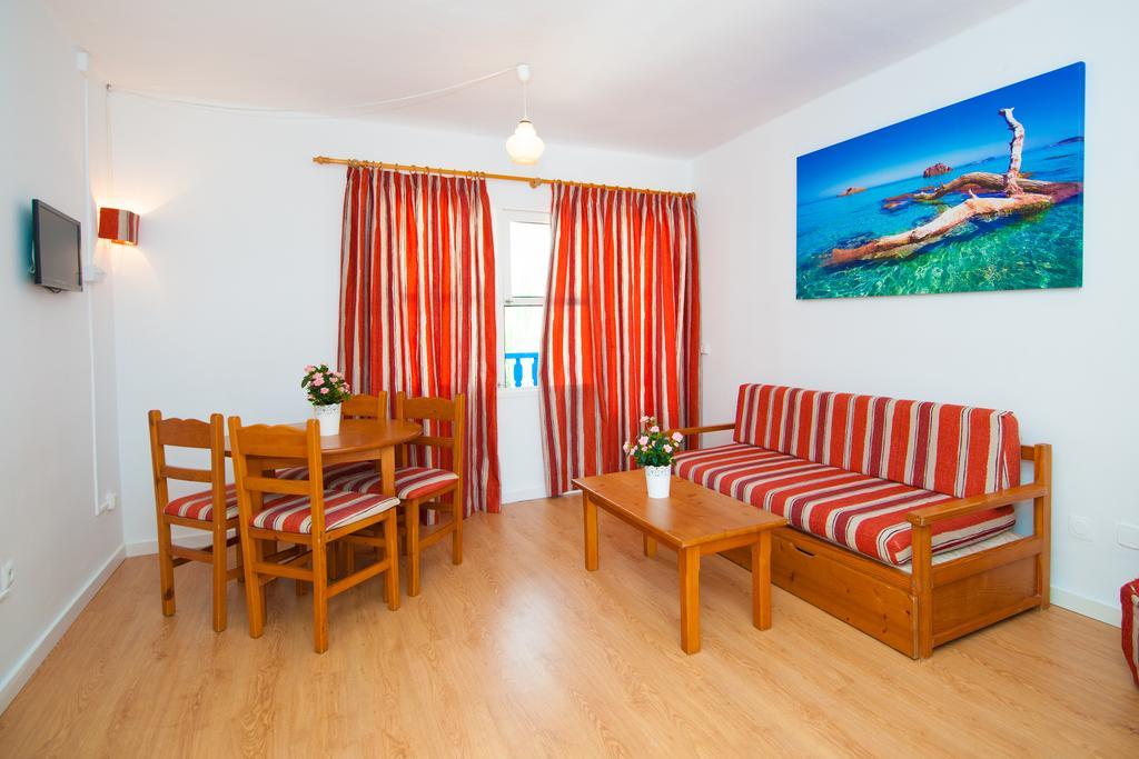 Apartamentos Cala D'Or Park PMI Exteriör bild