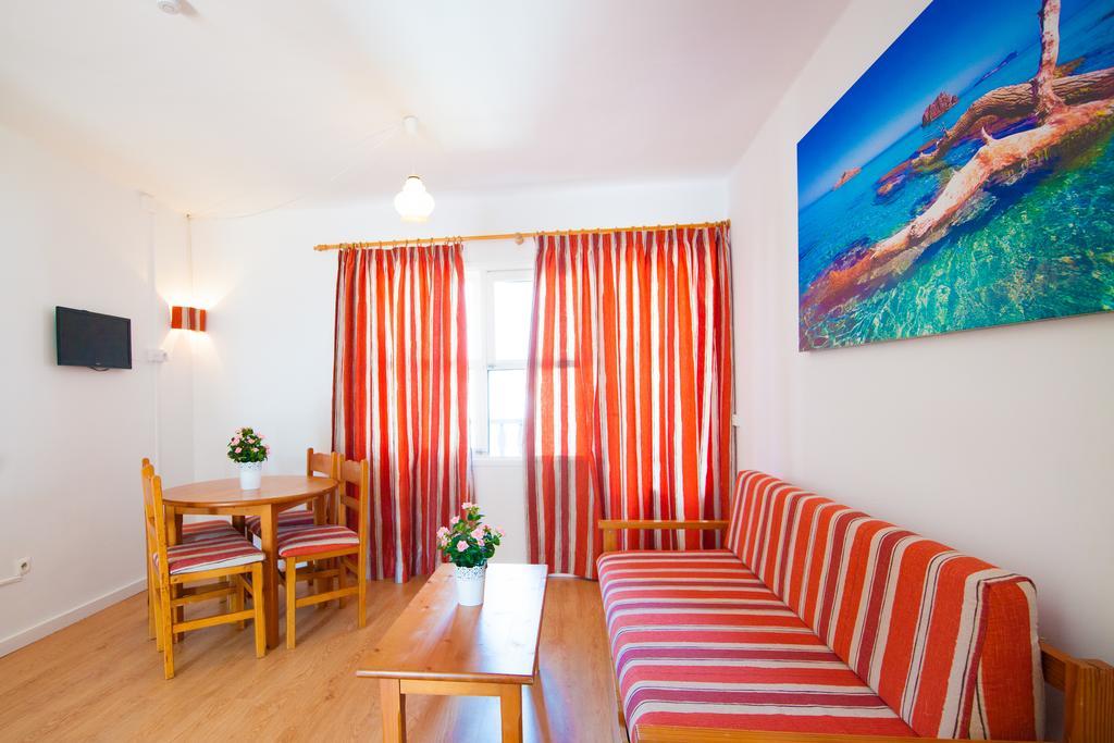 Apartamentos Cala D'Or Park PMI Exteriör bild